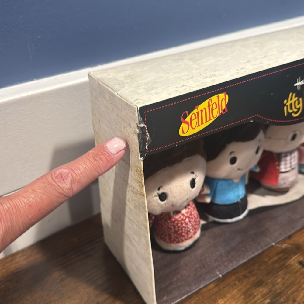 Hallmark Itty Bittys Seinfeld Plush Toy Set - New - Picture 2 of 8